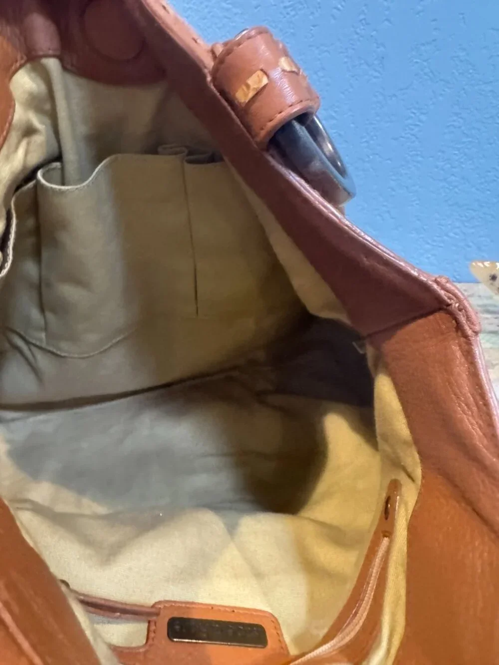 EUC ISABELLA FIORE ORANGE/BROWN FULL CIRCLE BAG